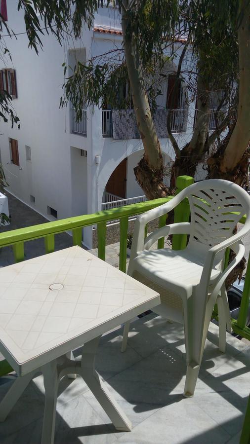 Siren Rooms And Apartments Paros Ngoại thất bức ảnh