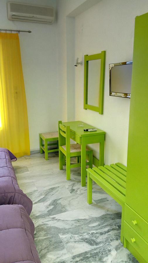 Siren Rooms And Apartments Paros Ngoại thất bức ảnh