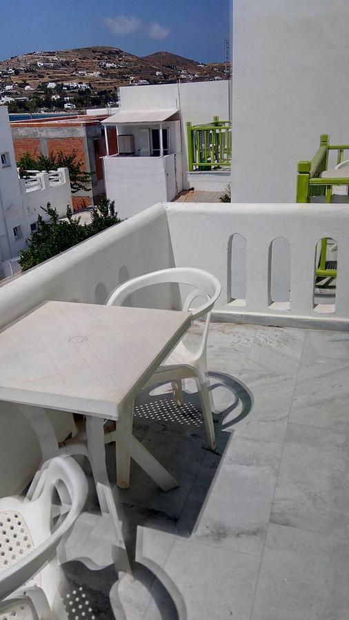 Siren Rooms And Apartments Paros Ngoại thất bức ảnh